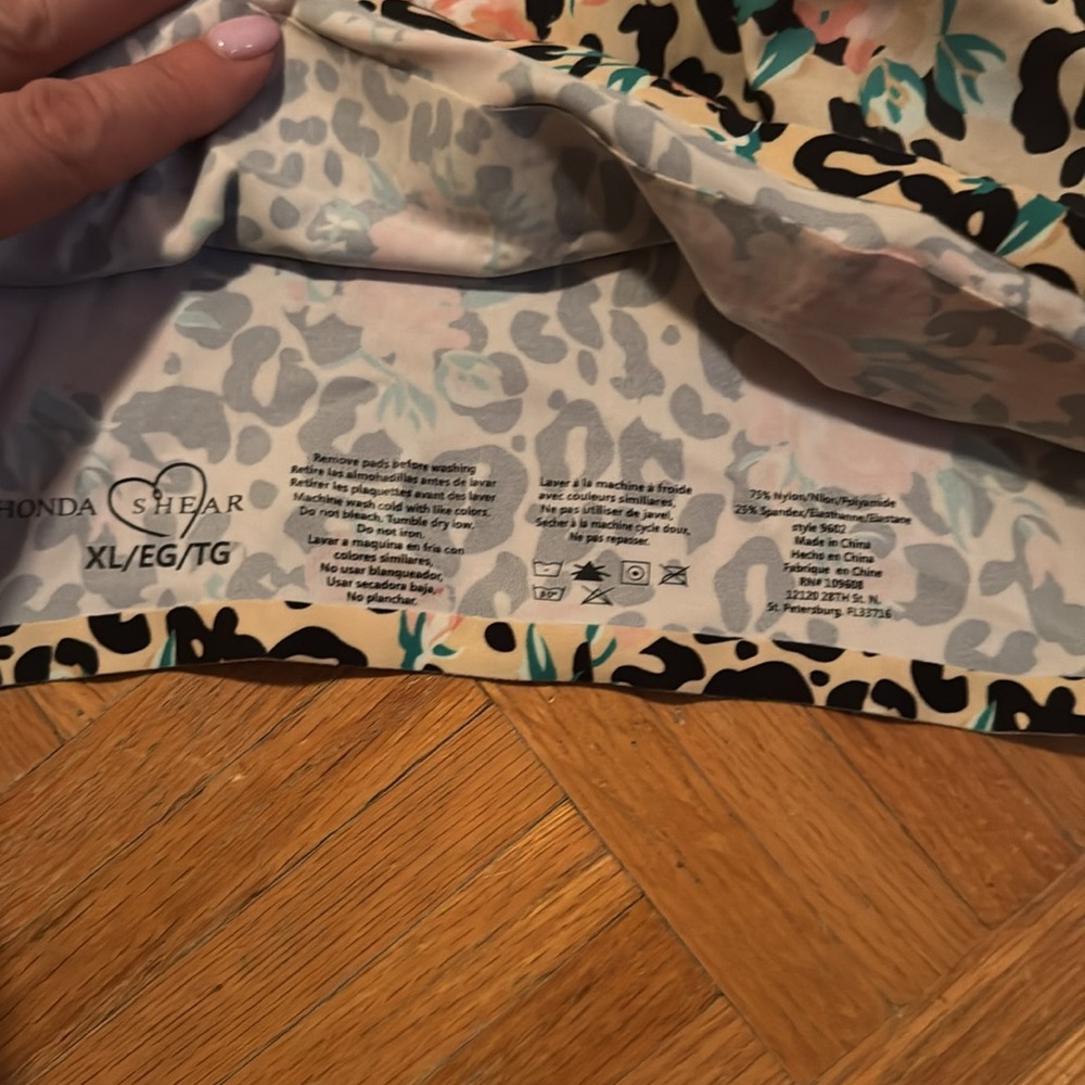 Bathing suit bundle - Picture 7 of 7